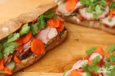 Сэндвичи со свининой по вьетнамски