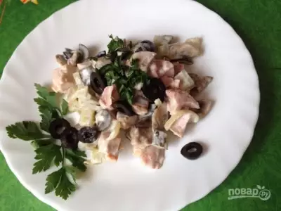 Салат с грибами и куриной грудкой фото