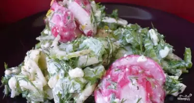 Легкий салат с зеленью