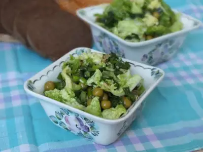 Постный салат с зеленым луком