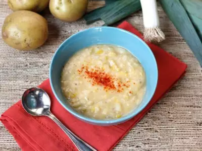 Суп с луком-пореем и картофелем