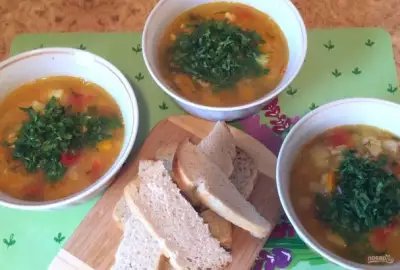 Суп из чечевицы с курицей и овощами