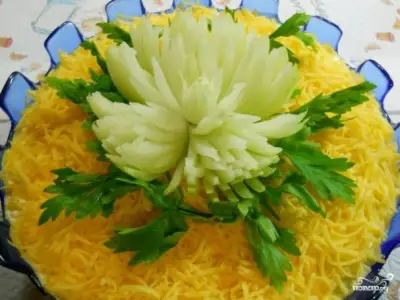 Салат с курицей "Хризантема"