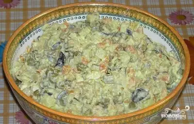 Салат "Оливье" с капустой