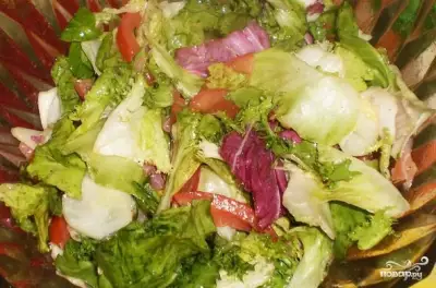 Простой салат с семгой слабосоленой