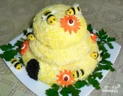 Салат пчелиный домик