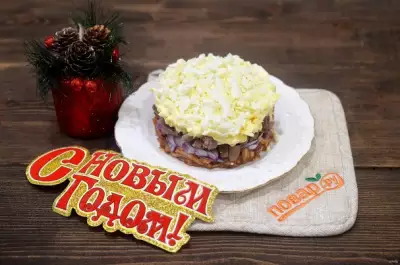 Салат с вареными куриными сердечками