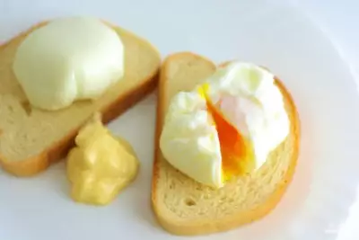 Яйца вареные без скорлупы