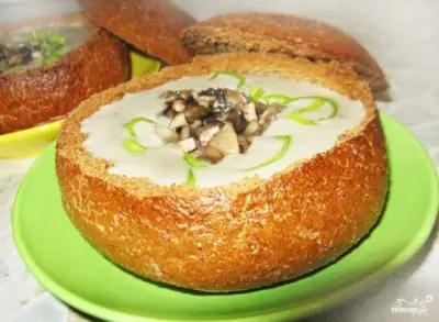 Чешский суп в хлебе