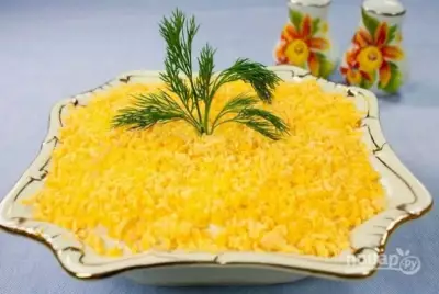 Салат "Мимоза" с крабовыми палочками и сыром