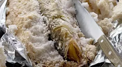 Рыба в соли в духовке