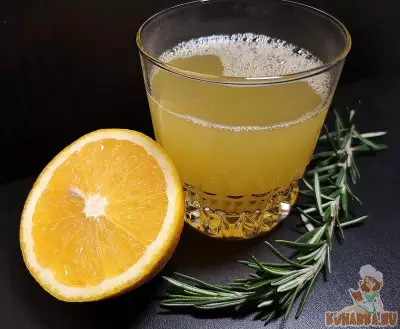Яблочно апельсиновый напиток с розмарином