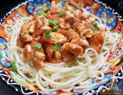 Спагетти с куриным болоньезе