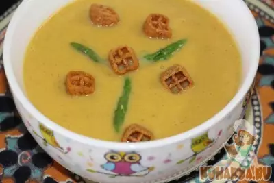 Тыквенный крем-суп с грибами и спаржей