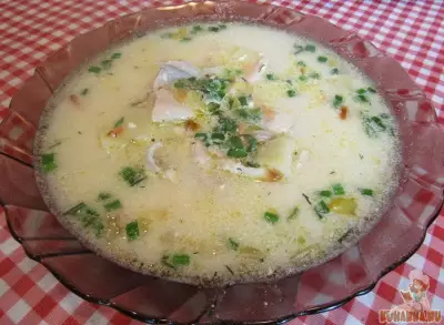Суп с плавленым сыром и курицей