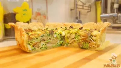 Яично-грибной пирог с луком: тончайшее тесто и очень много начинки!