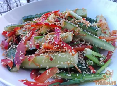 Салат с огурцами по-корейски