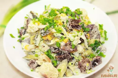 Салат с сухариками и кукурузой - Вкусный и простой салат на Новый год
