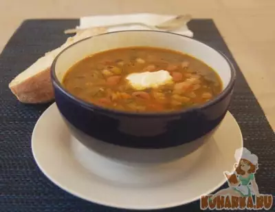 Традиционный суп из пяти бобовых
