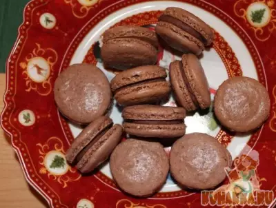 Шоколадно-ореховые макароны (макаруны)