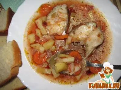Рыбный томатный суп.