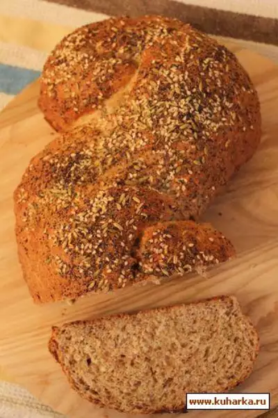 Цельнозерновой хлеб с 3-мя видами семян