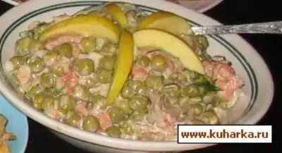Салат из рыбы с горошком