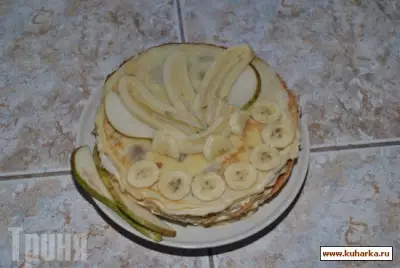 Блинный торт с бананами