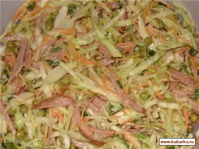 Салат с колбаской