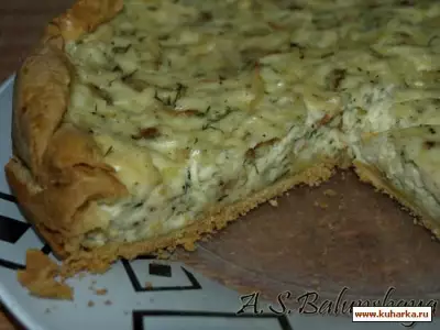 Луковый пирог с плавленым сыром