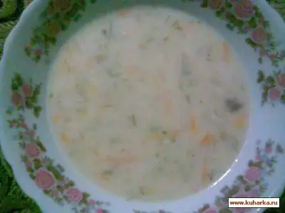Cырный суп с сырной лапшой.