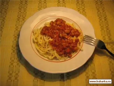 Спагетти с соусом из баклажанов