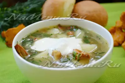 Суп со свежими лисичками