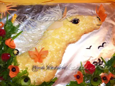 Новогодний салат с консервированной рыбой "Единорог Счастья"
