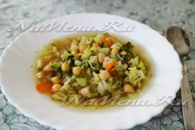 Постный суп из нута с овощами