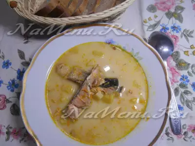 Сырный суп с горбушей в мультиварке