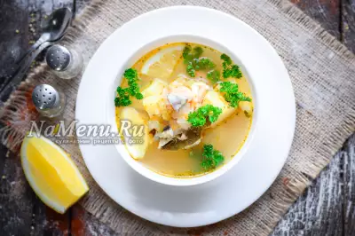 Рыбный суп из консервов горбуши