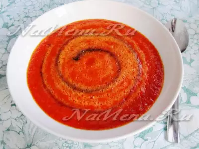Томатный крем-суп с печеными перцами