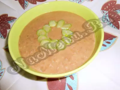 Суп-пюре из чечевицы с тыквой и беконом