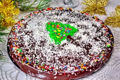 Новогодний шоколадный торт на кипятке