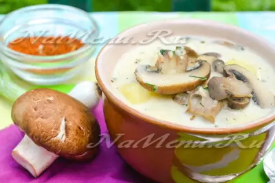 Грибной суп с кус кусом и арахисом