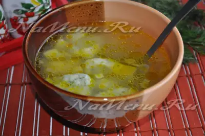 Суп с чесночными галушками в мультиварке
