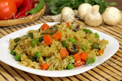 Рис с грибами и овощами (постный рецепт)