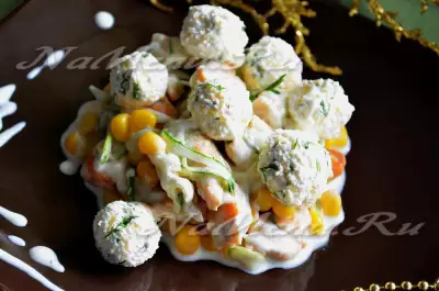 Новогодний салат "Снежки" с куриной грудкой﻿