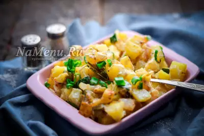 Жареная картошка с кабачками на сковороде