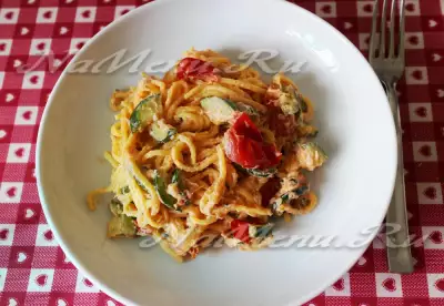 Спагетти алла китарра с соусом из рикотты и тунца