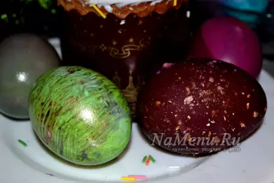 Как покрасить яйца акриловыми красками