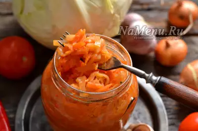 Вкусная солянка на зиму в банках с томатным соусом