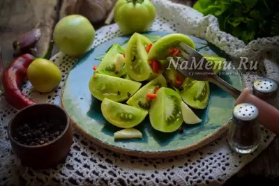 Малосольные зеленые помидоры, рецепт быстрого приготовления в кастрюле