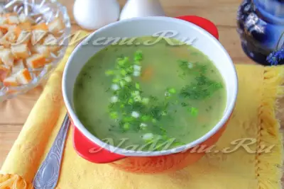 Сырный суп с овощами и шпинатом